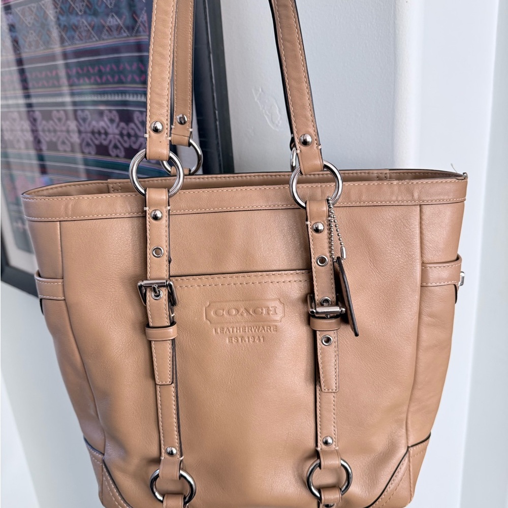 Coach Beige Leather Lunch Tote Bag